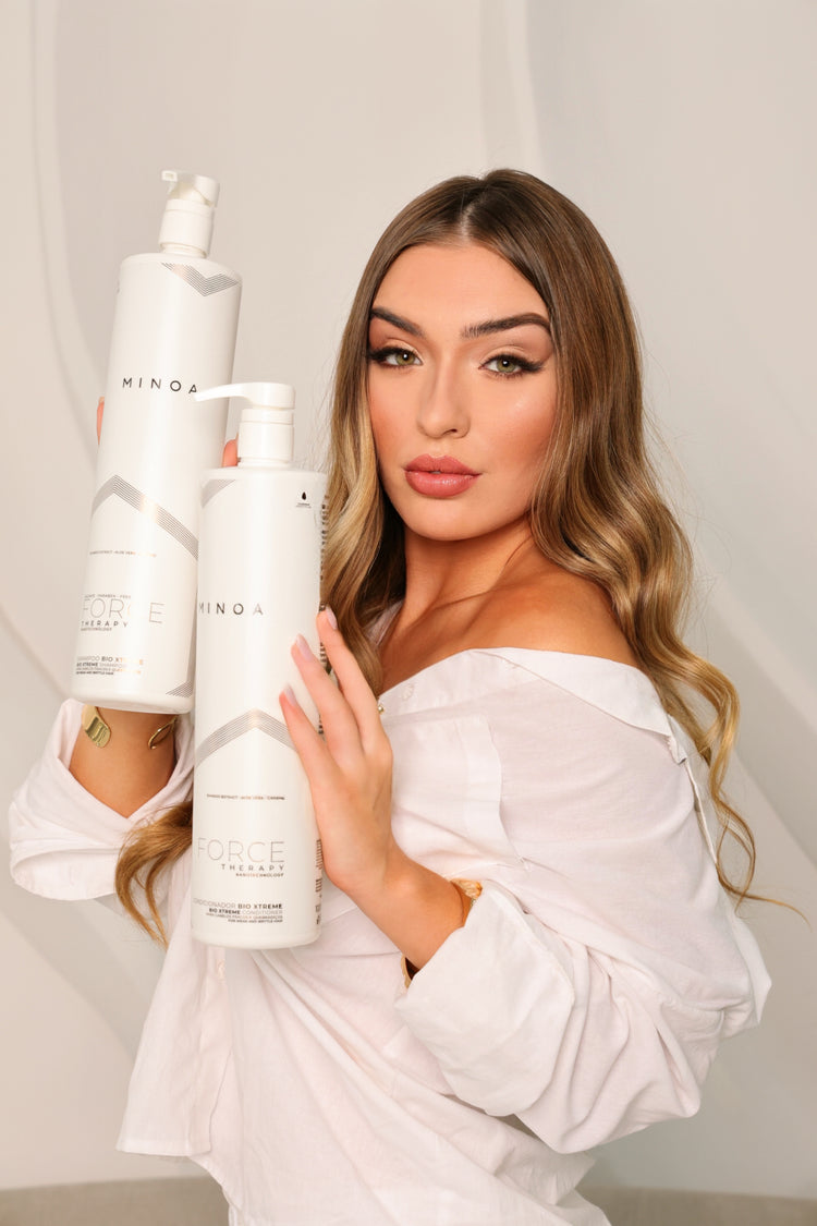 Résultat Lissage MINOA GLOSS Brillance Diamant - Cheveux lisses brillants effet cristal anti-frizz professionnel