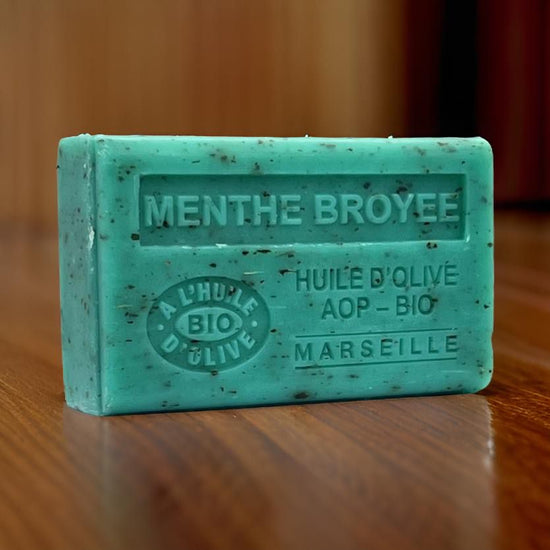 Savon de Provence bio à la menthe broyée et huile d&